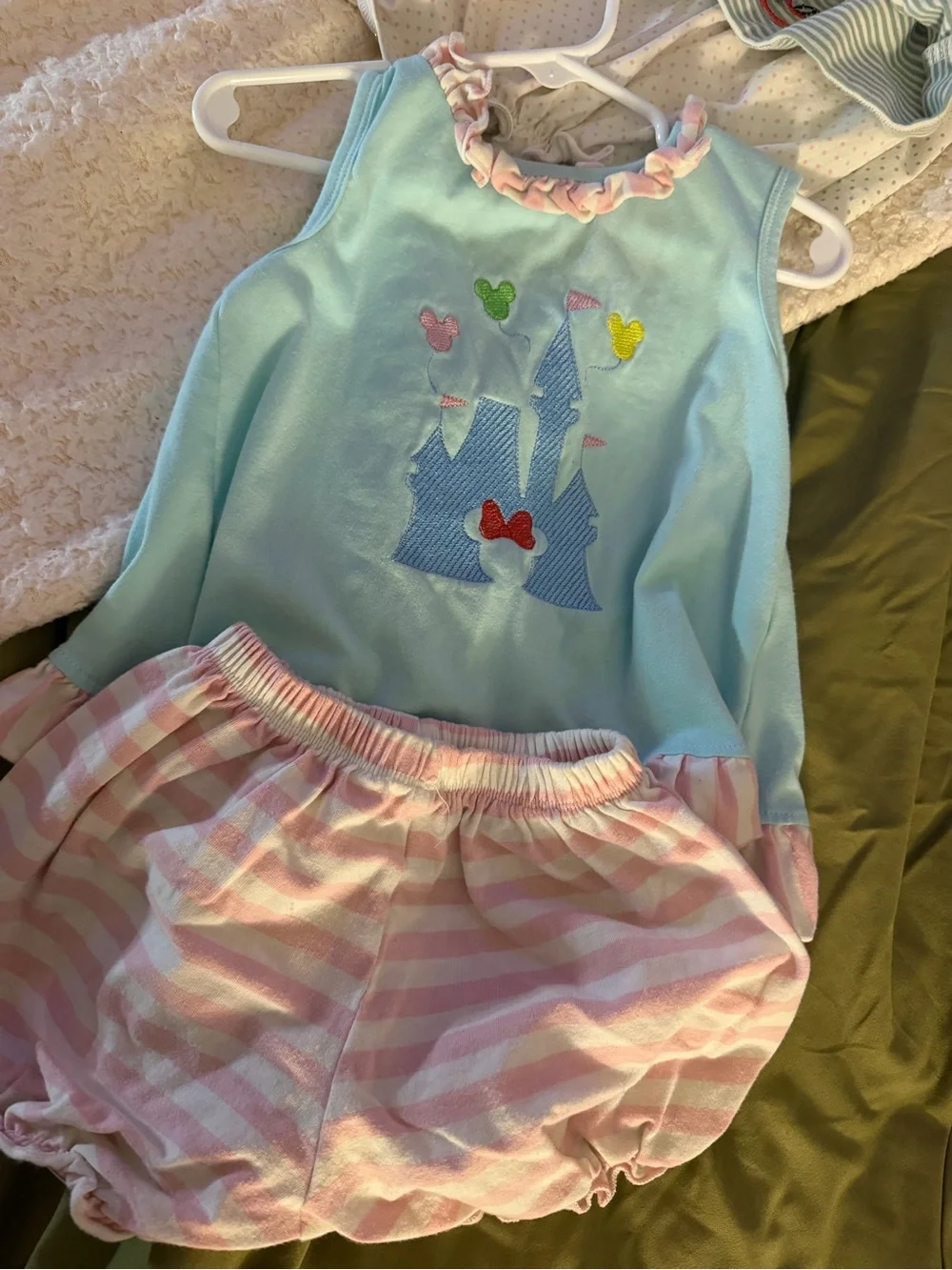 Smocked Disney castle 2t